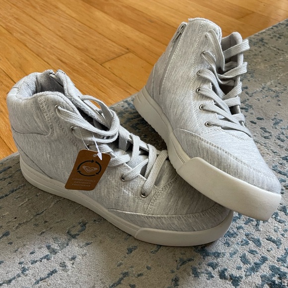 Roxy sneakers size 8.5 - Picture 6 of 7